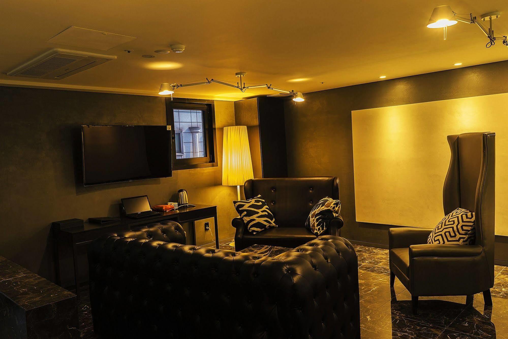 Richwell Hotel Seul Esterno foto
