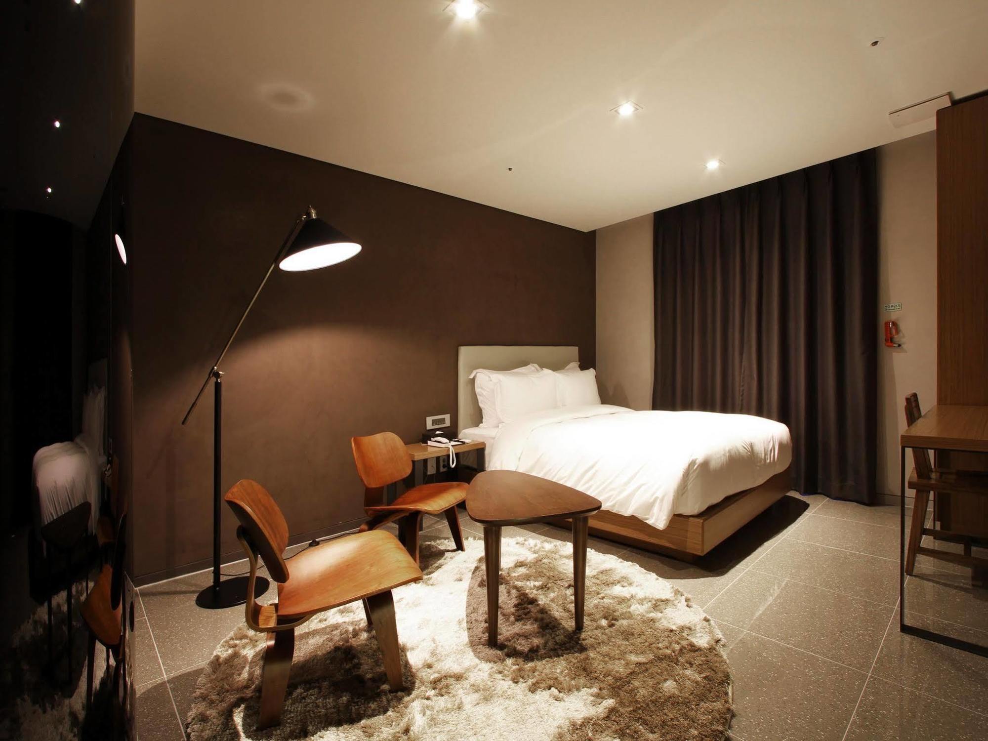 Richwell Hotel Seul Esterno foto